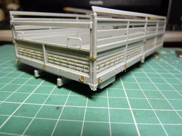 Набор фототравления для КАМАЗа от ICM (Петли бортов) МД0352181