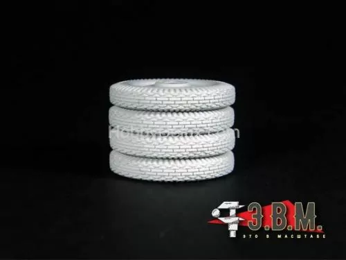 ГАЗ-ААА\БА-3-6-10 колеса &quot;Красный Треугольник&quot; 1/35