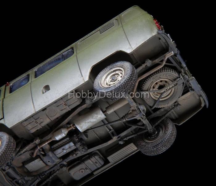 Российский автомобиль УАЗ 3909 ZV3644