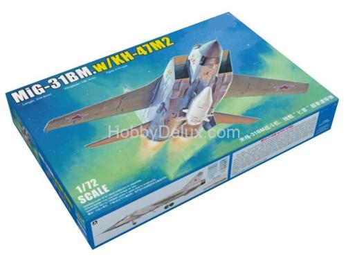 Сборная модель самолет МиГ-31БМ с ракетой Х-47М2