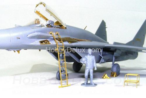 Стремянка и колодки на МиГ-29СМТ от Звезды (1:72)