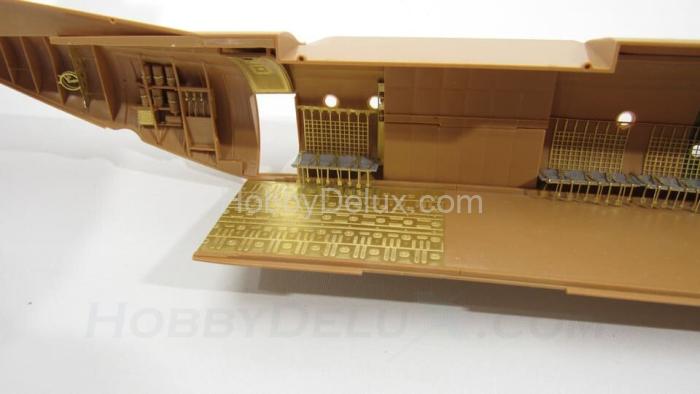 Набор фототравления для С-130 "Геркулес" (десантно-транспортный отсек) МД072268