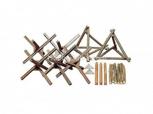 Набор противотанковых ежей и деревянных заграждений