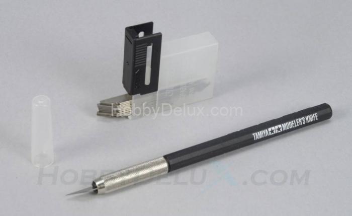 Модельный нож (+25 лезвий) с красной ручкой 69938