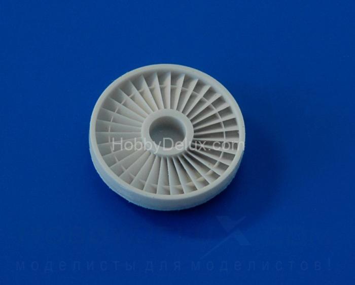 Входной канал воздхозаборника и КНД двигателя Д-30КП AMG72040