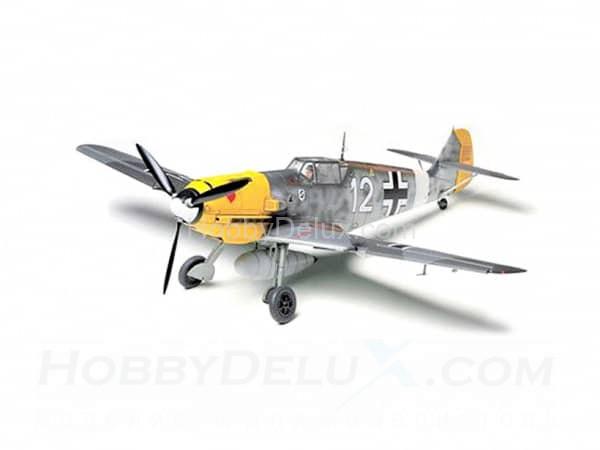 Немецкий истребитель Messerschmitt Bf109 E-4/7 Trop 61063