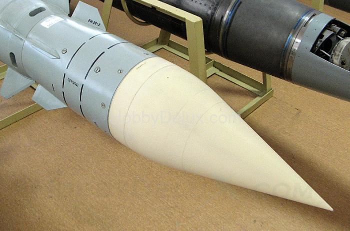 Авиационная управляемая ракета Х-25МП1 с пусковой АПУ-68УМ2 AMC48228