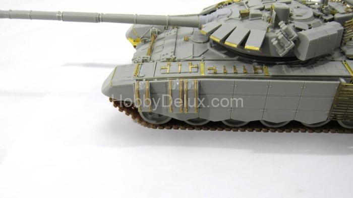 Набор фототравления Ремни комплекса ДЗ "ЭРА" (бортовые "мешки") Т-72Б3М (Трубач, Meng) МД035494