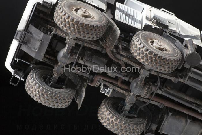 Российский самоходный зенитный ракетно-пушечный комплекс Панцирь-С1 ZV3698