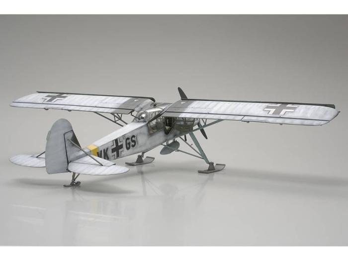 Легкий самолет Fieseler Fi-156C Storch с набором фигур 61100