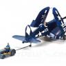Истребитель Vought F4U-1D Corsair и аэродромный тягач 61085