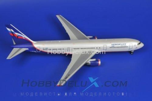 Пассажирский авиалайнер "Боинг 767-300"