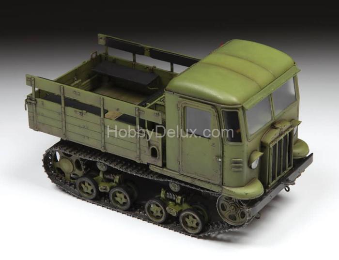 Советский гусеничный тягач СТЗ-5 ZV3663