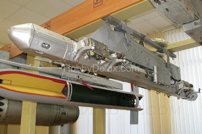 МБД2-67У, многозамковый балочный держатель (в комплекте два балочных держателя и четыре САБ-100) AMC72009