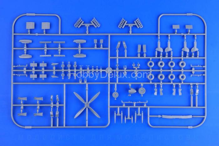 Eduard 8287 1/48 Истребитель Spitfire HF Mk.VIII 8287