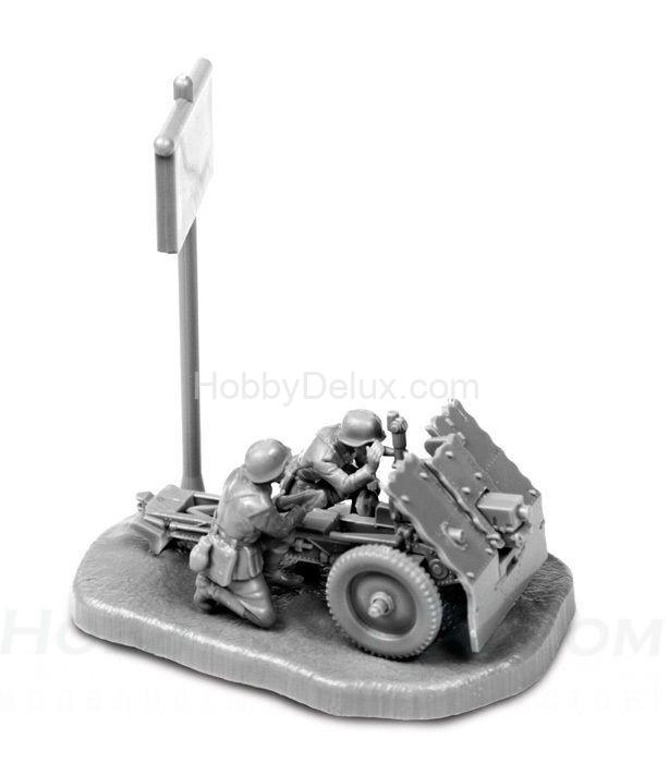 Немецкое 75-мм пехотное орудие с расчетом ZV6156