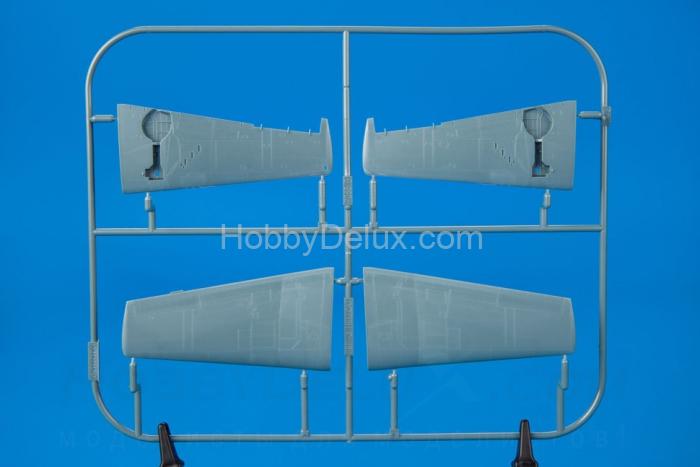 Американский истребитель Второй Мировой F6F-3 ED7074