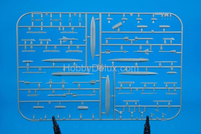 Истребитель-Бомбардировщик МиГ-21МФ  ED70142