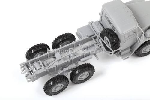 Российский армейский грузовик «Урал-4320»