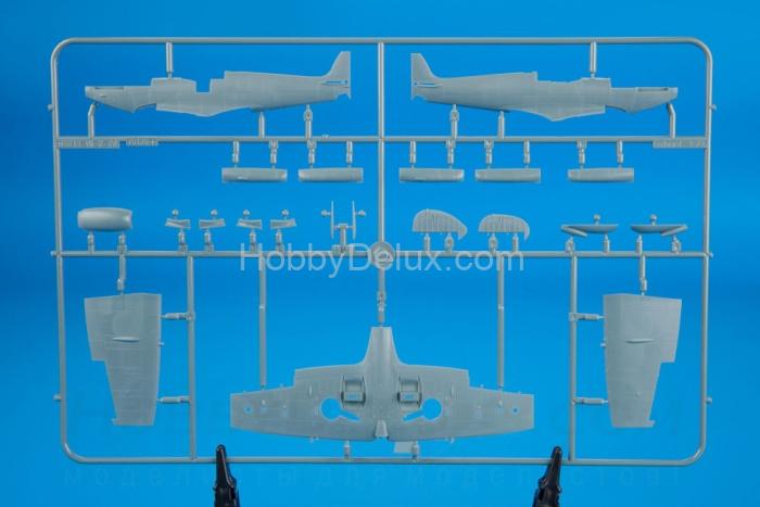 Британский истребитель Spitfire Mk.VIII. ED70128