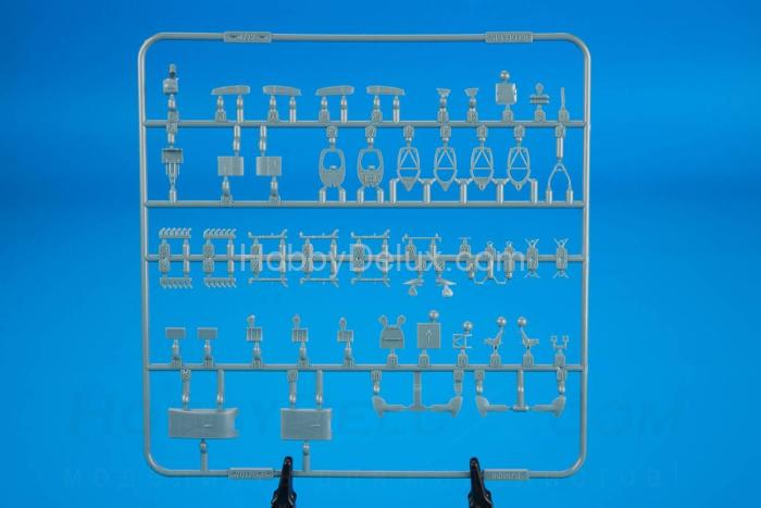 Британский истребитель Spitfire Mk.VIII. ED70128
