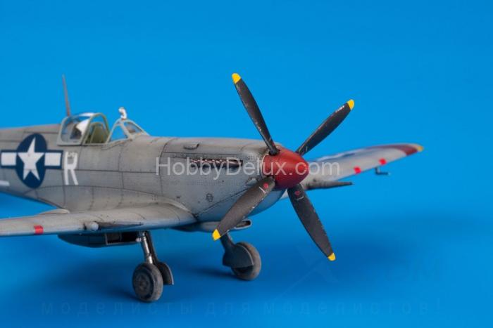 Британский истребитель Spitfire Mk.VIII. ED70128