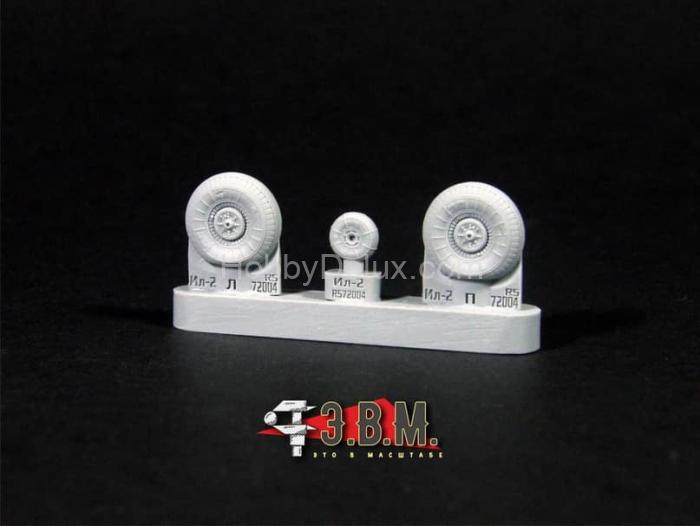 Колеса шасси для модели самолета Ил-2 RS72004