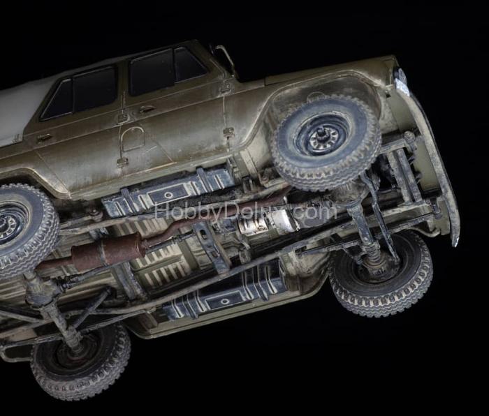 Сборная модель Советский военный внедорожник УАЗ-469 ZV3629