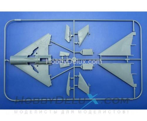 Mikoyan MiG-21PFM, Weekend edition