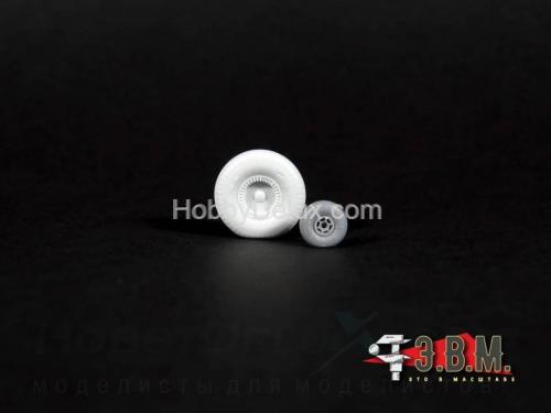 Ил-2 колеса шасси поздние 1/48