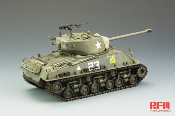 RFM (RYEFIELD MODEL) RM5028 1:35 Американский средний танк Sherman M4A3E8 с рабочими траками 