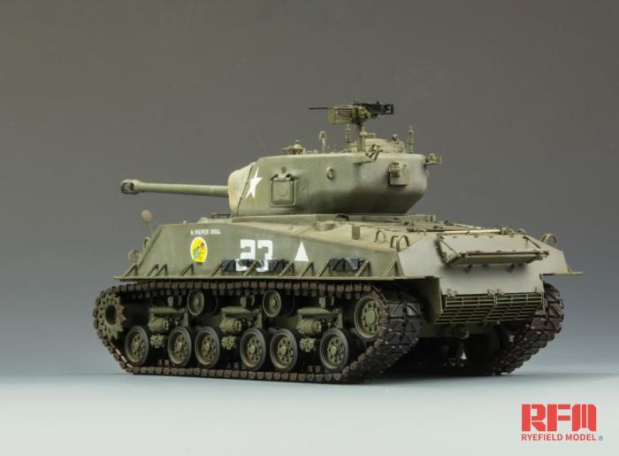 RFM (RYEFIELD MODEL) RM5028 1:35 Американский средний танк Sherman M4A3E8 с рабочими траками 