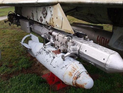 МБД2-67У, многозамковый балочный держатель (в комплекте два балочных держателя и четыре САБ-100)