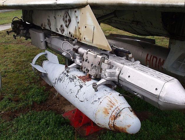 МБД2-67У, многозамковый балочный держатель (в комплекте два балочных держателя и четыре САБ-100) AMC48009