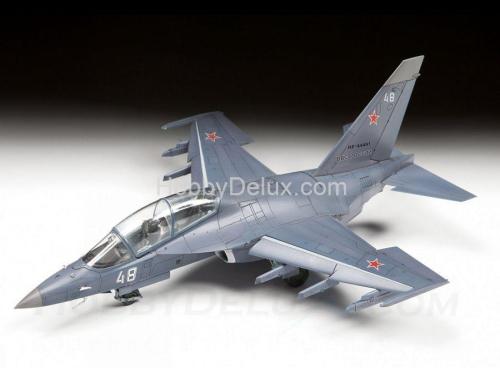 Российский легкий штурмовик Як-130