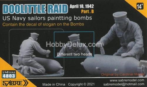SABRE MODEL 4803 DOOLITTLE RAID Part.B - US Navy sailors paintting bombs
