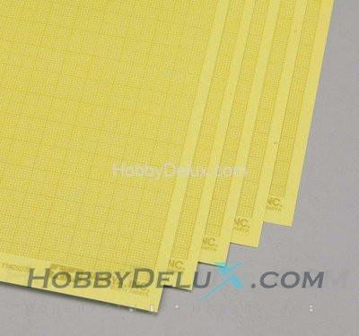 Маскирующая бумага с нанесенной разметкой в 1 мм. (1 лист, размером 240 х 180 мм.)