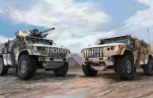 RPG-MODEL 35019 Российский бронеавтомобиль К-4386 «Тайфун-ВДВ» (две модели в комплекте)