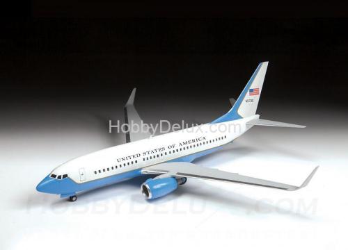 Пассажирский авиалайнер Боинг 737-700 С-40B
