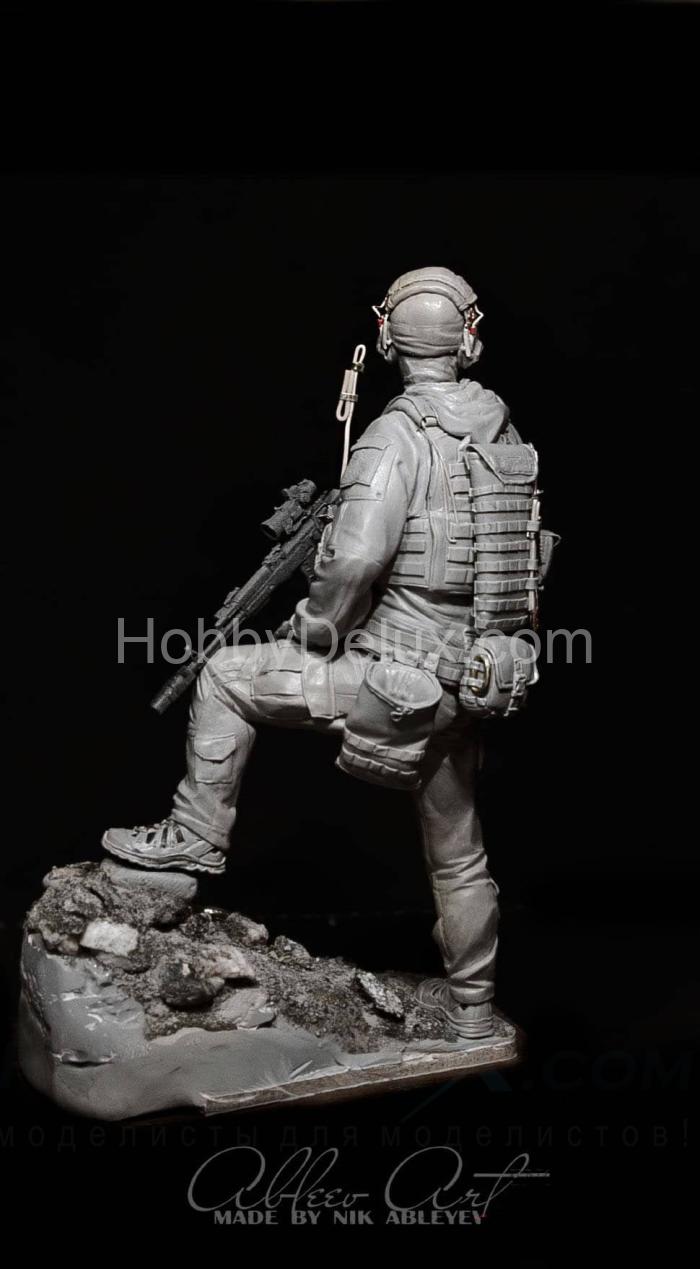 Российский офицер спецназа ГРУ миниатюра 120 мм. RA-1601А