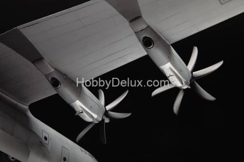 Американский военно-транспортный самолет С-130J