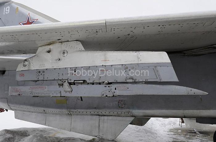 Авиационная управляемая ракета Х-25 с пусковой АПУ-68УМ2 AMC72227