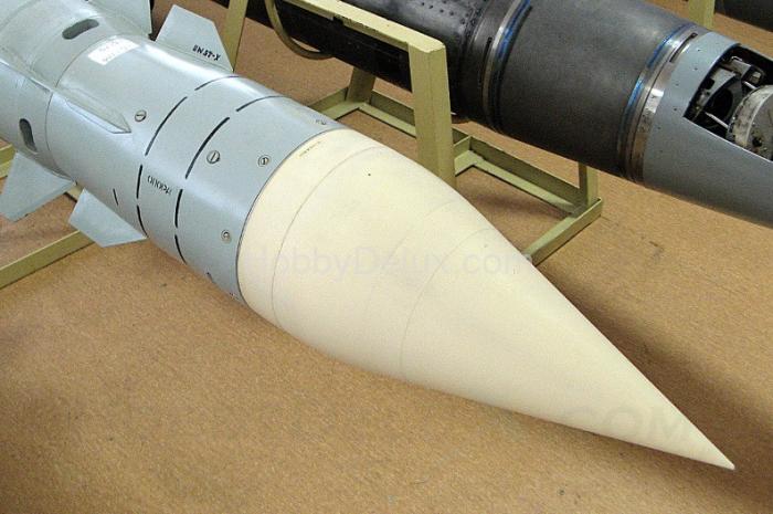 Авиационная управляемая ракета Х-25МП1 с пусковой АПУ-68УМ2 AMC72228