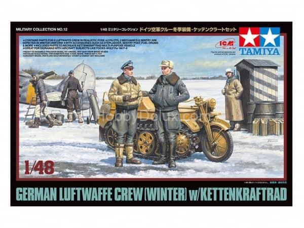 Немецкие офицеры и солдаты люфтваффе в зимней форме c Kettenkraftrad 32412