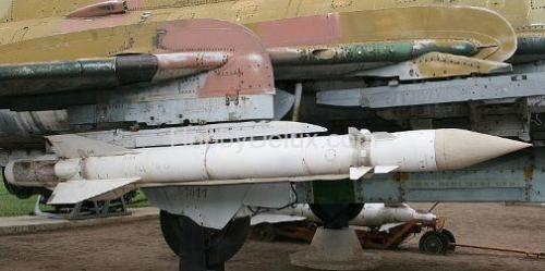 Авиационная управляемая ракета Х-25МП2 с пусковой АПУ-68УМ2