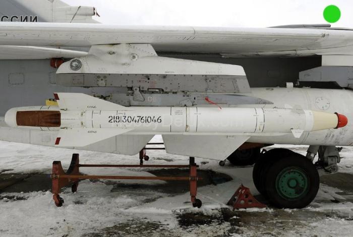 Авиационная управляемая ракета Х-25МП2 с пусковой АПУ-68УМ2 AMC72229