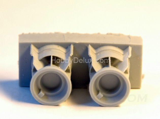 РБК-500 ПТАБ-1, разовая бомбовая кассета калибра 500 кг с противотанковыми кумулятивными боевыми элементами (в комплекте две РБК-500). AMC48025