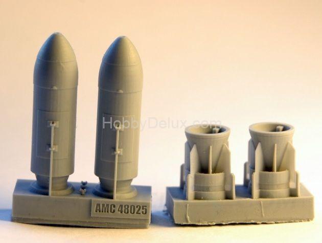 РБК-500 ПТАБ-1, разовая бомбовая кассета калибра 500 кг с противотанковыми кумулятивными боевыми элементами (в комплекте две РБК-500). AMC48025