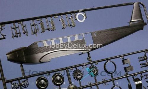 Военно-транспортный самолет JU-52 TOUCAN