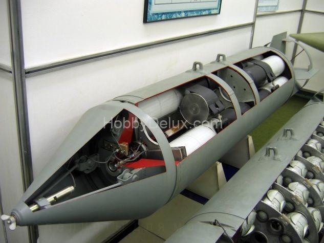 РБК-500 БЕТАБ, разовая бомбовая кассета калибра 500 кг в снаряжении бетонобойными боевыми элементами (в комплекте две РБК-500). AMC48026